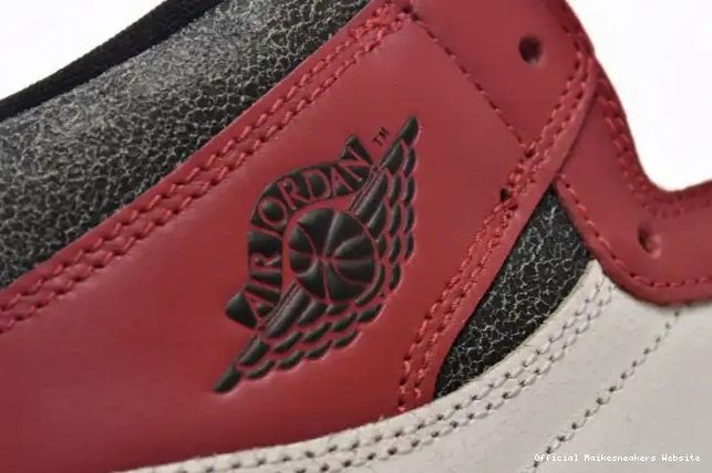 Official Maikesneakers Found Retro Jordan 1 DZ5485-612 High and Chicago Lost OG 0327